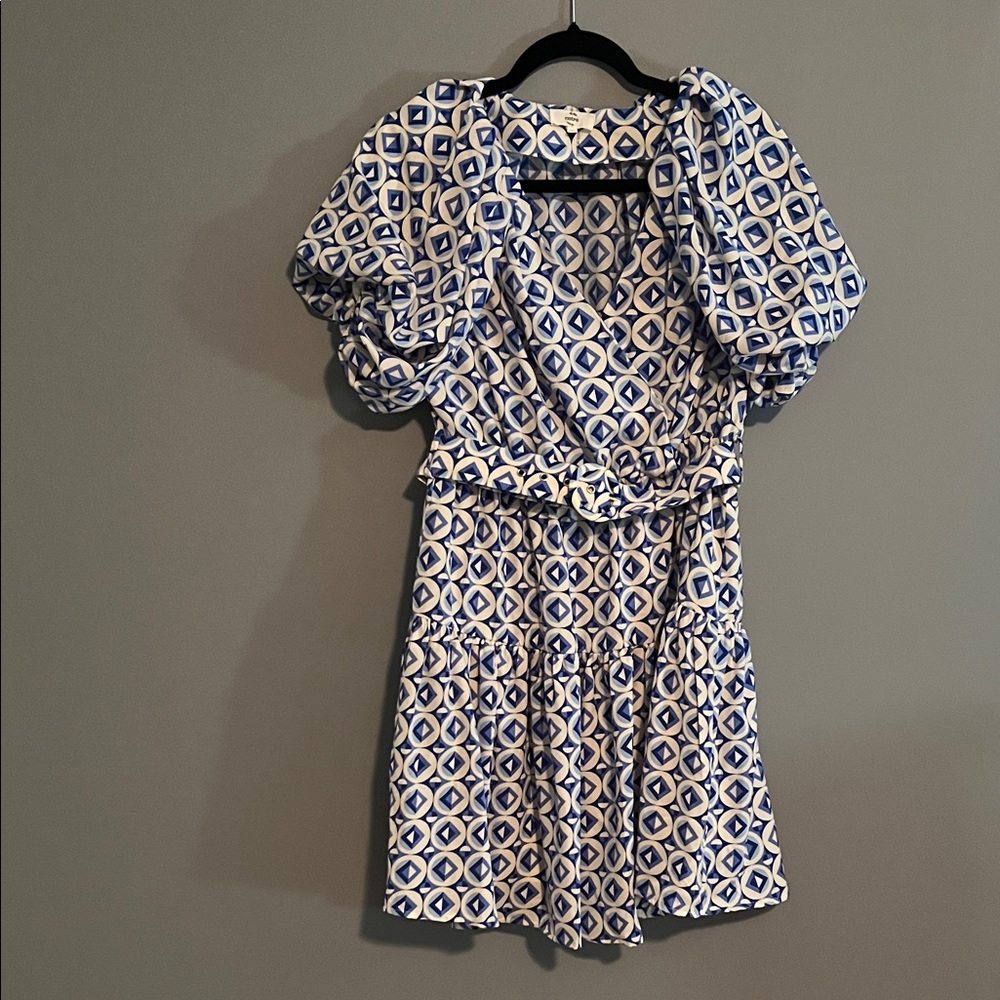 entro Blue & White Geometric Mini Dress with Puff Sleeves